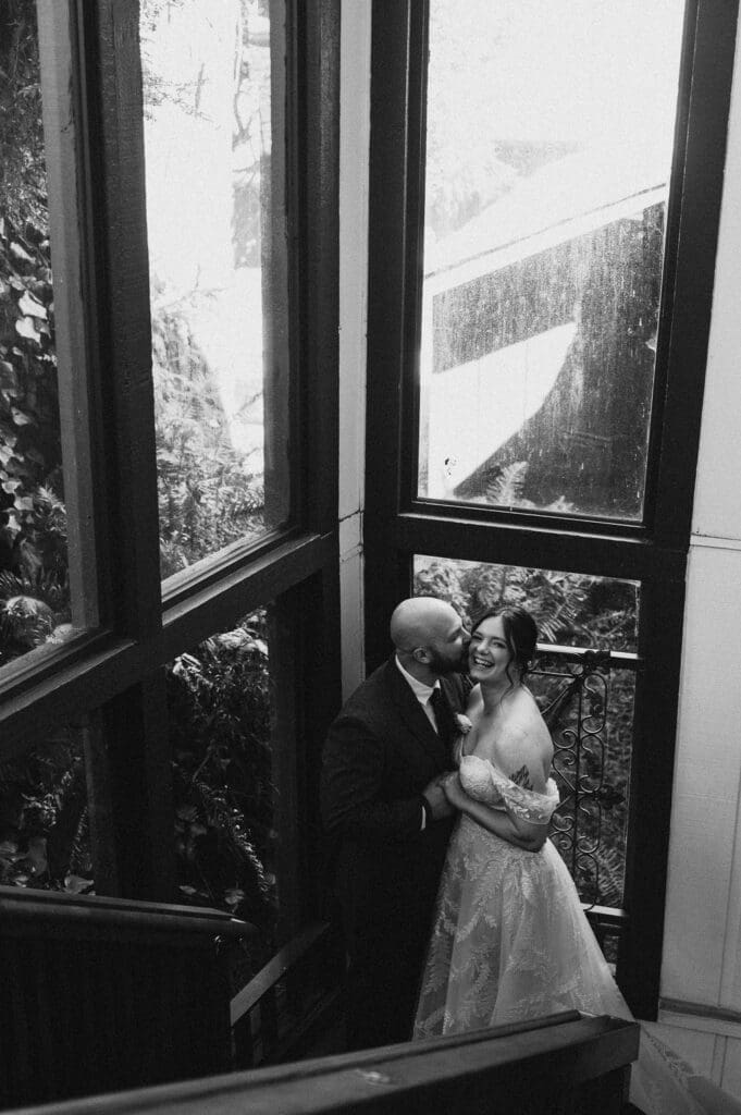 redwoods elopement getting ready