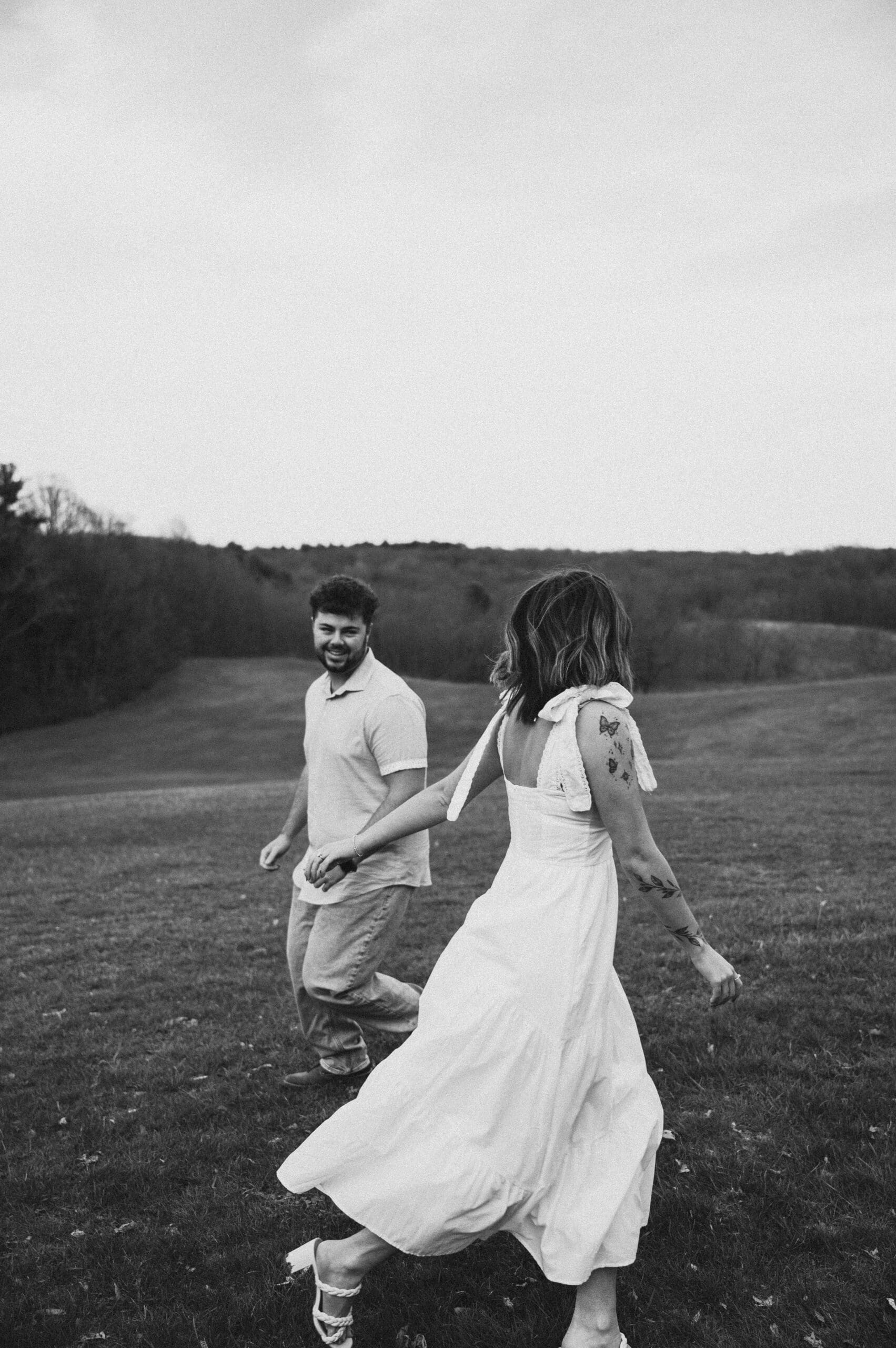 Dreamy engagement session in cuyahoga valley