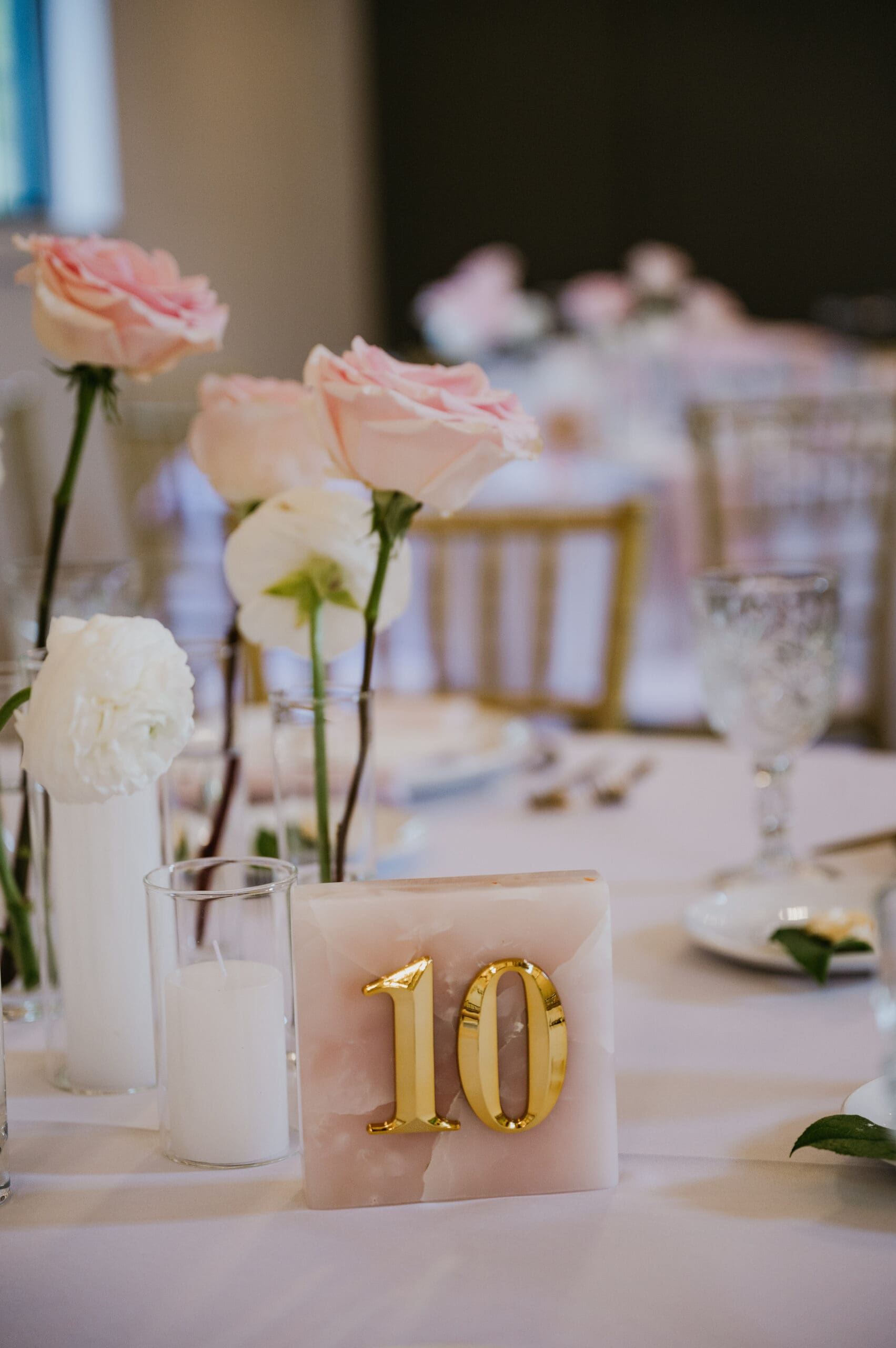 Luxury reception details at Highfields Event Center