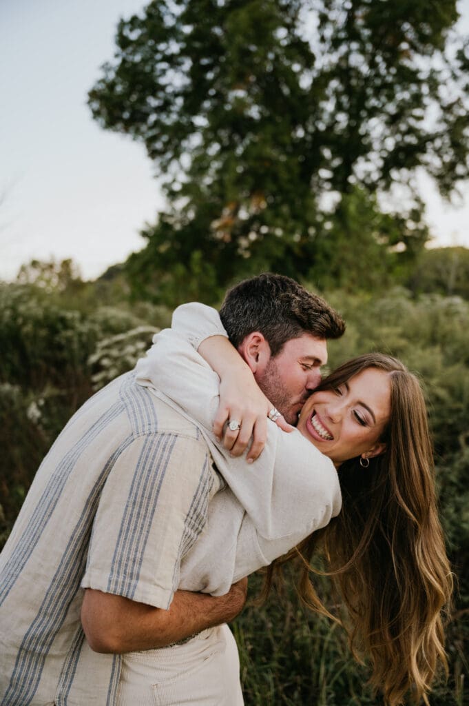 dreamy engagement session inspiration for ohio summers